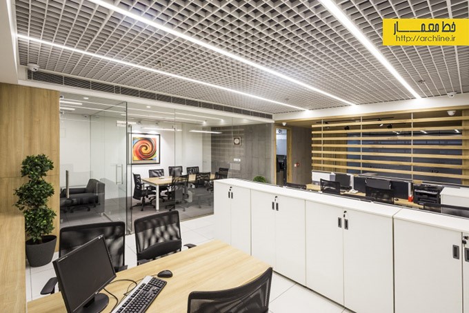 طراحی داخلی دفتر کار مدرن با دکوراسیون چوبی